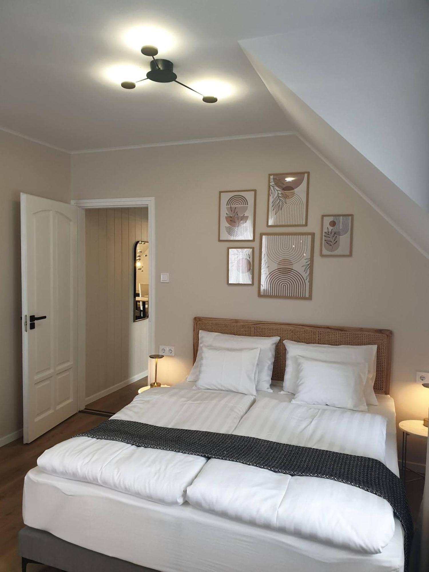 The Secret Garden - Keszthely Bed & Breakfast Eksteriør bilde